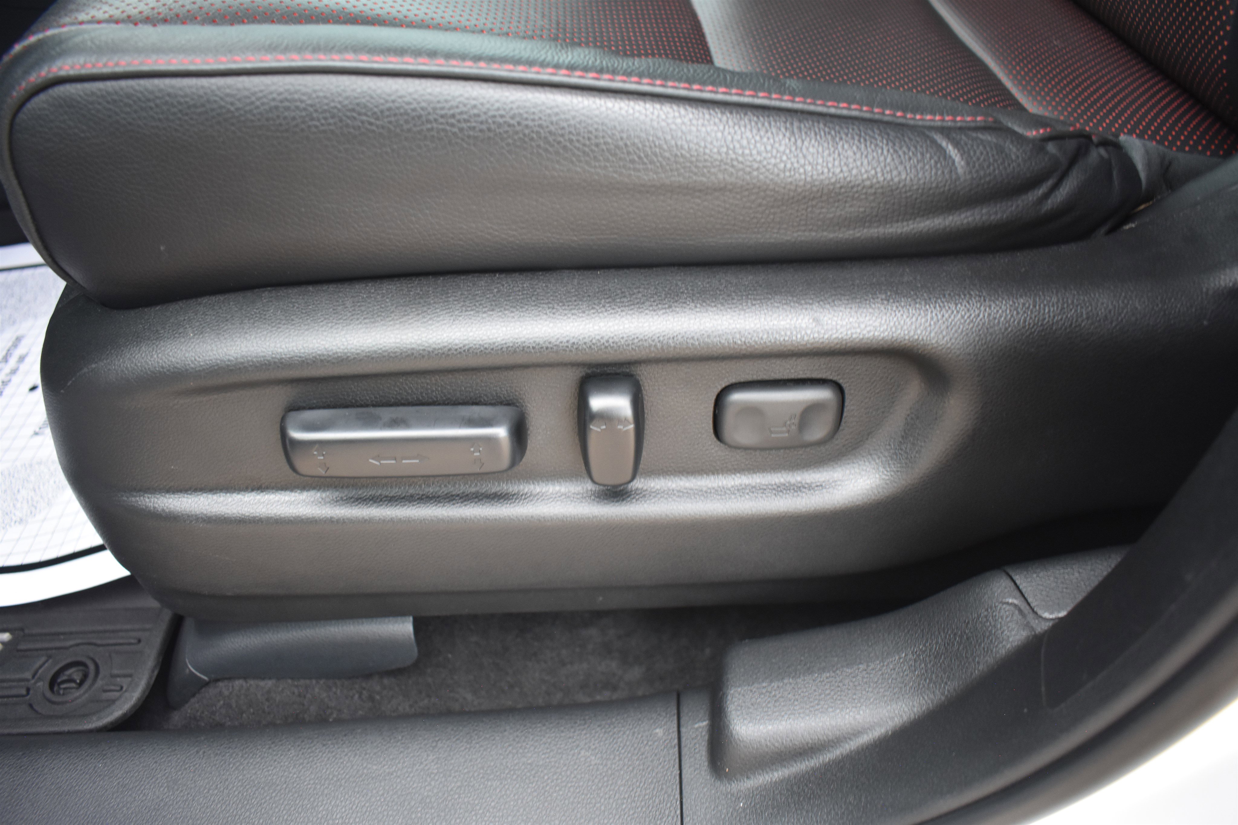2023 Honda Ridgeline Black Edition photo 10