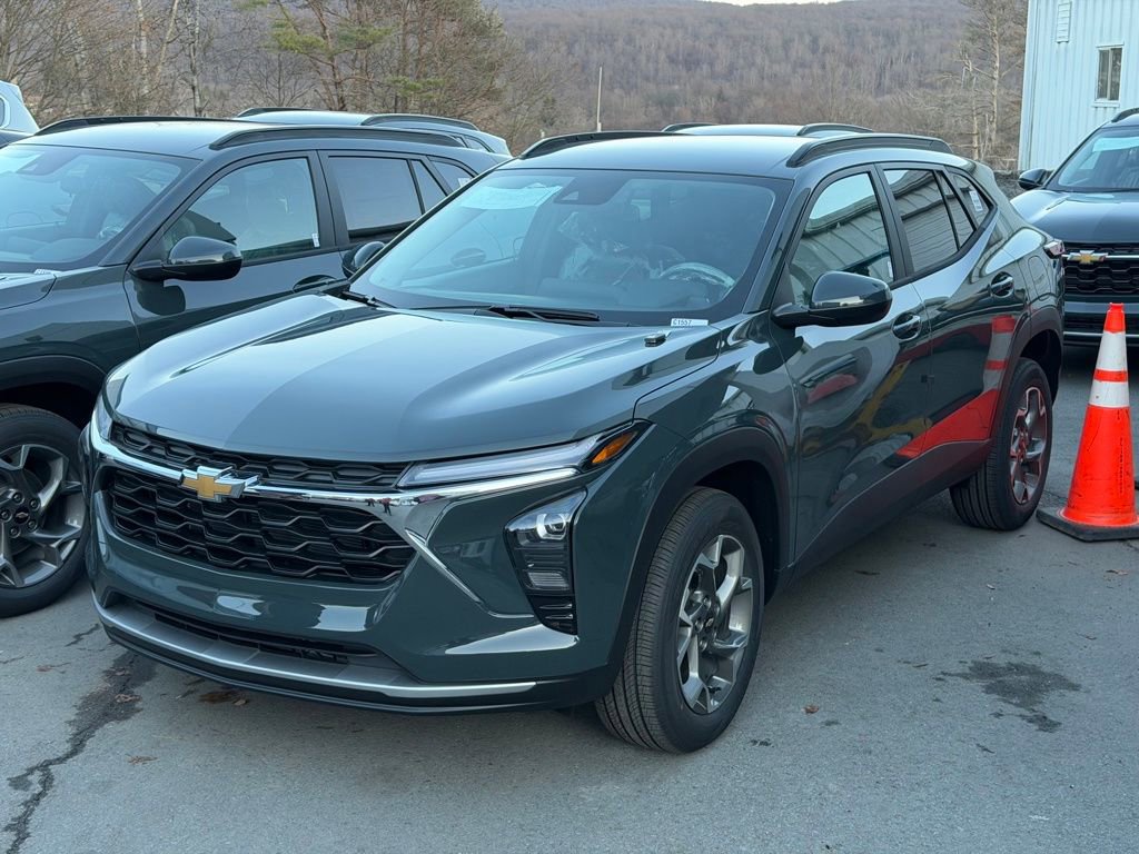 2026 Chevrolet Trax LT's photo