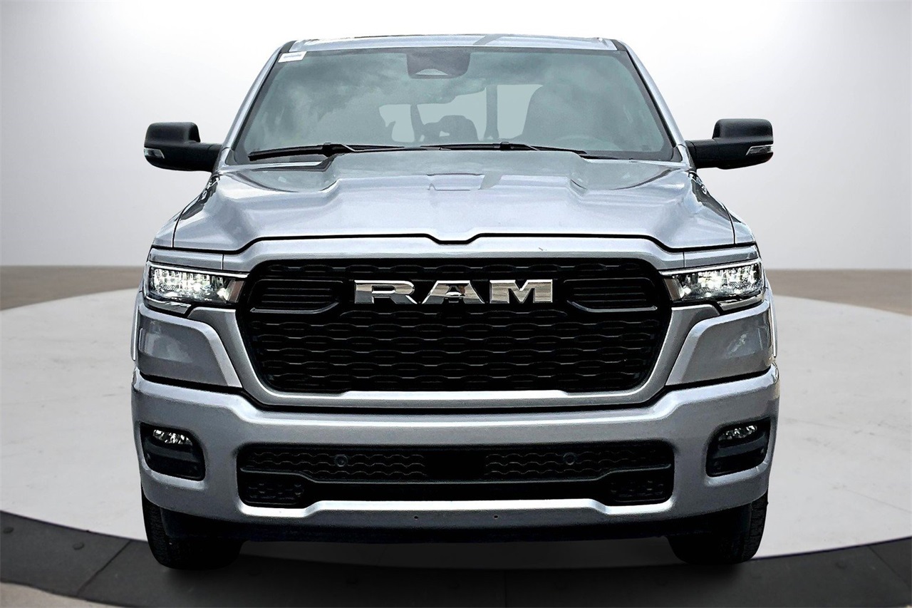 2025 Ram 1500 Big Horn Lone Star photo 3
