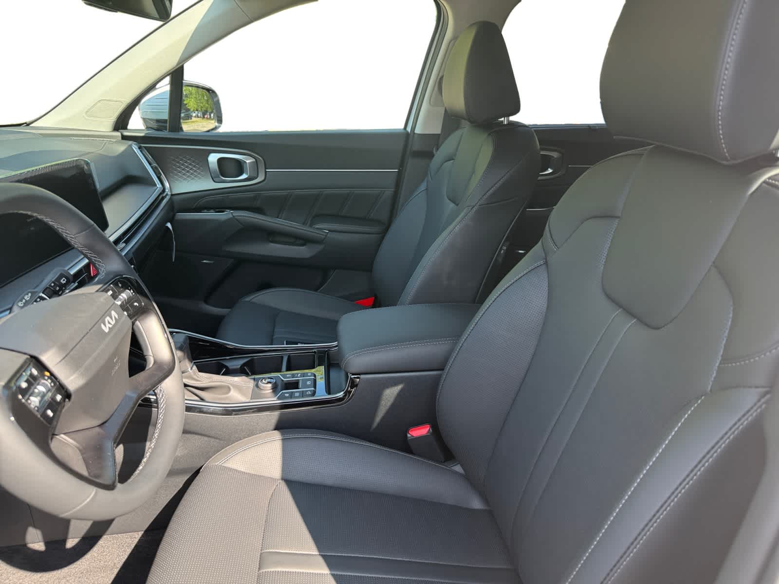 2026 Kia Sorento SX photo 2