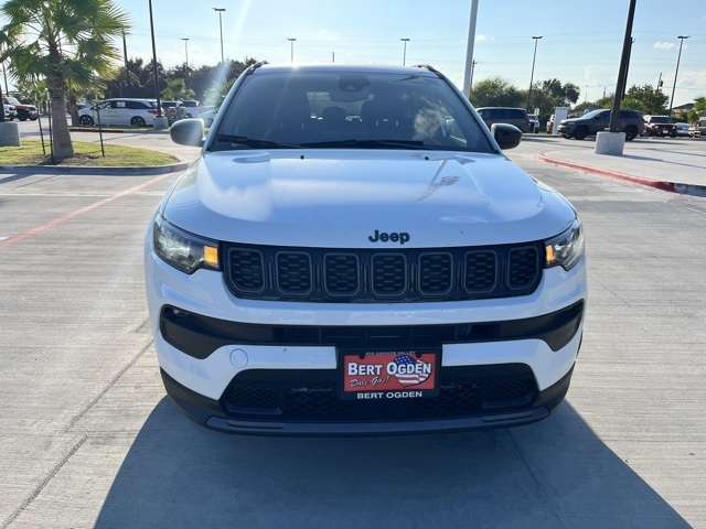 2026 Jeep Compass North Edition photo 2