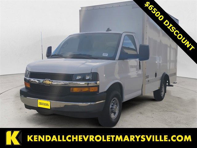 2024 Chevrolet Express Cutaway Base's photo