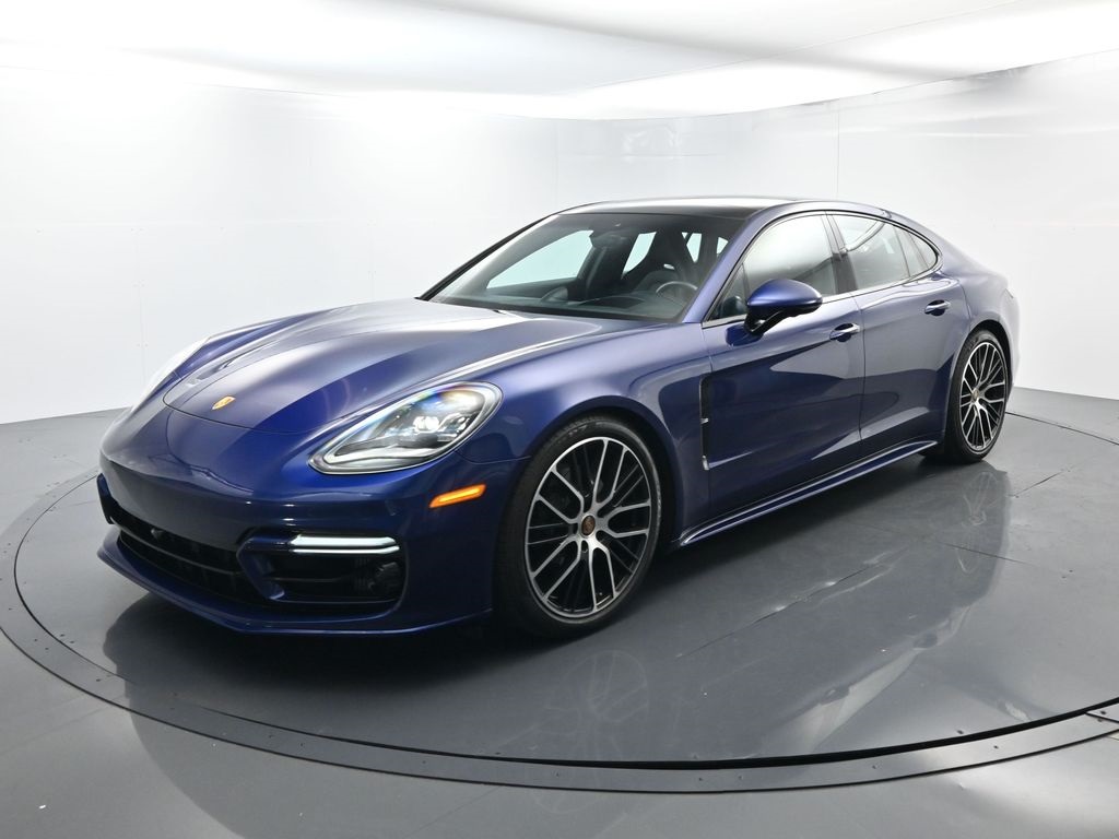 2022 Porsche Panamera S's photo