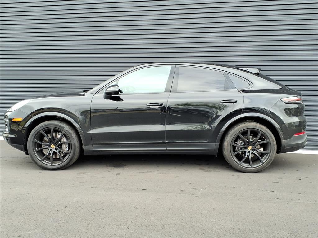 2023 Porsche Cayenne Coupe Platinum Edition photo 2