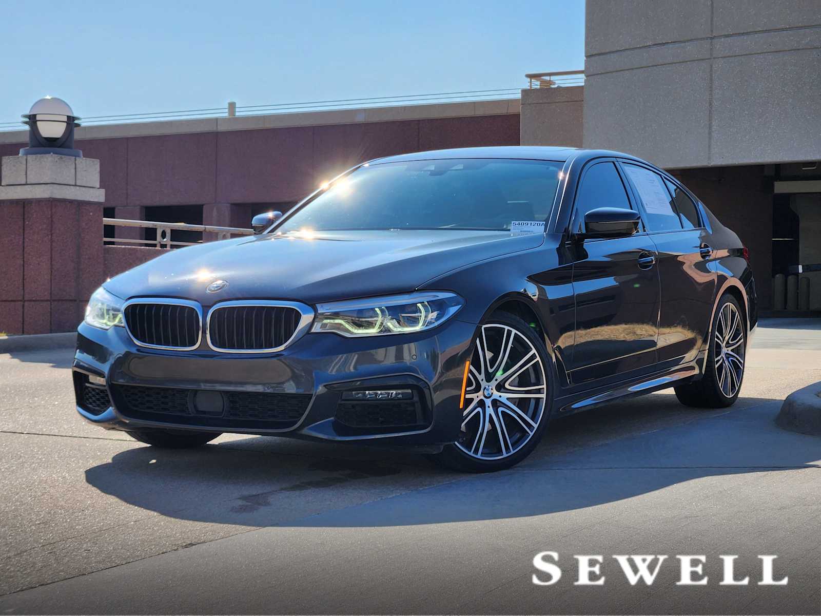 2020 BMW 5 Series 540i's photo