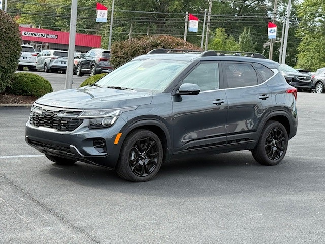 2024 Kia Seltos X-Line photo 6
