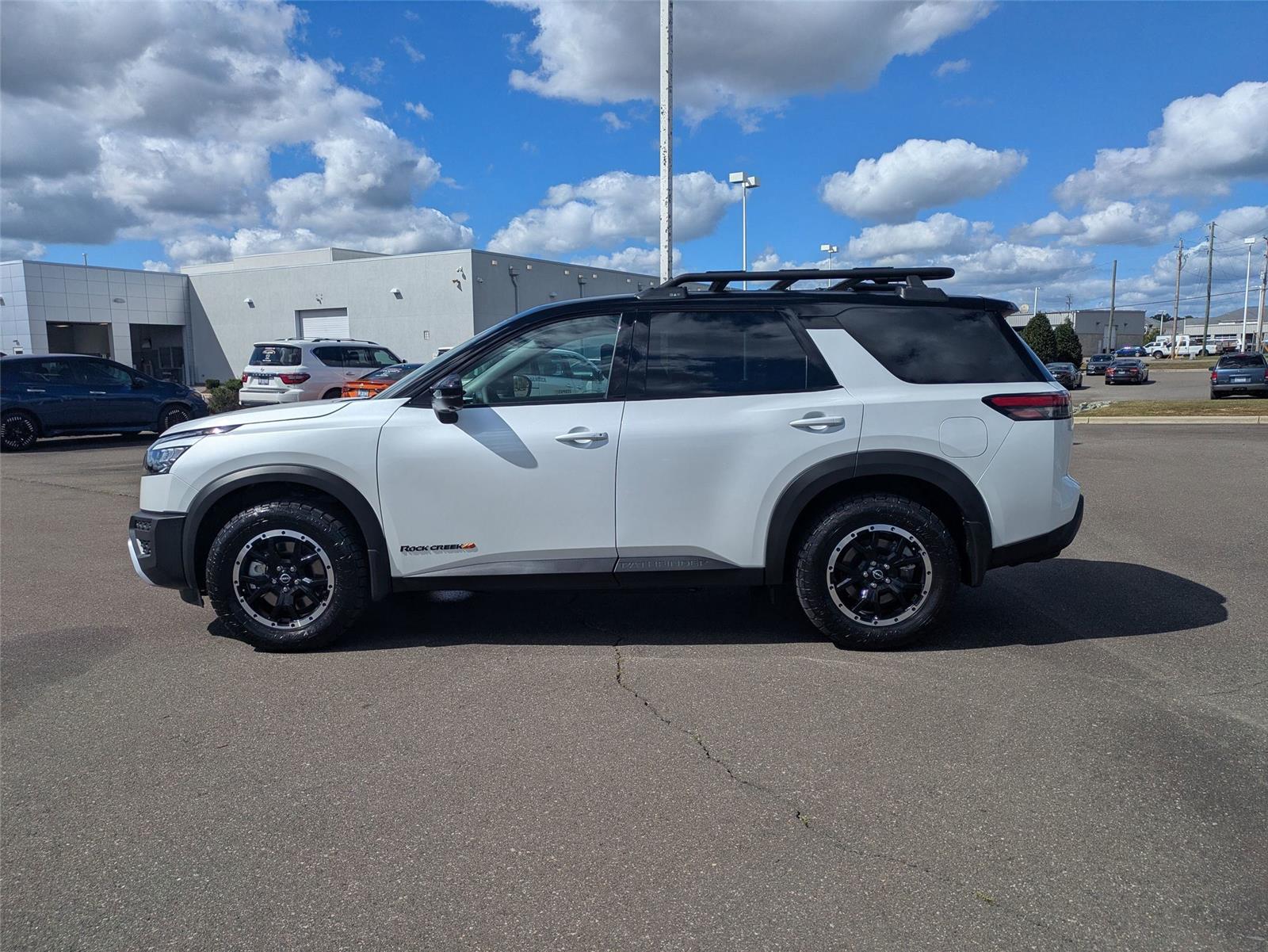 2025 Nissan Pathfinder Rock Creek photo 7
