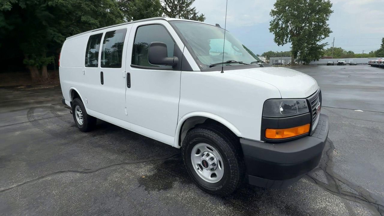 1GTW7AFP3P1111923