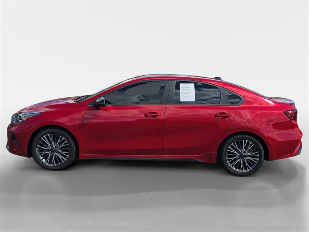 2024 Kia Forte GT-Line photo 4