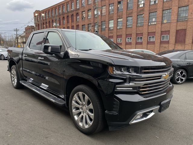 2022 Chevrolet Silverado 1500 High Country photo 3