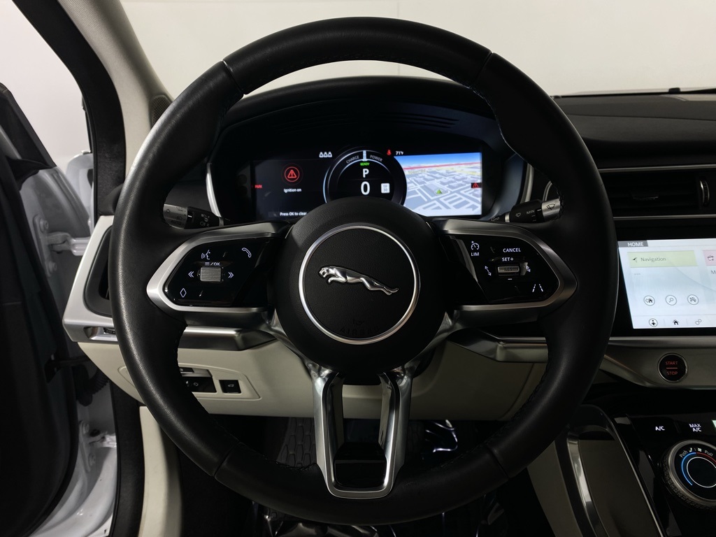 2020 Jaguar I-PACE SE photo 13