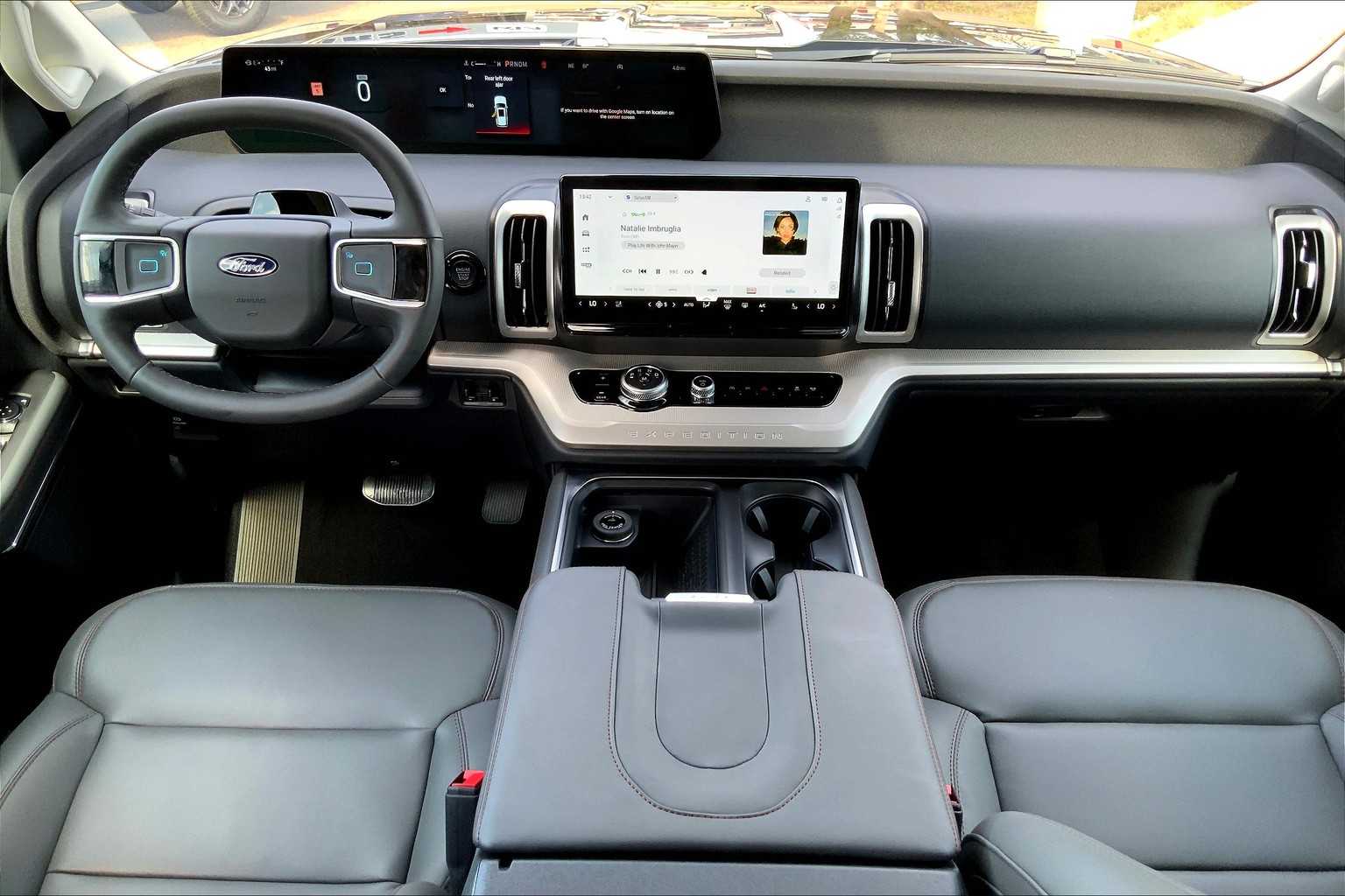 2025 Ford Expedition MAX EL photo 4