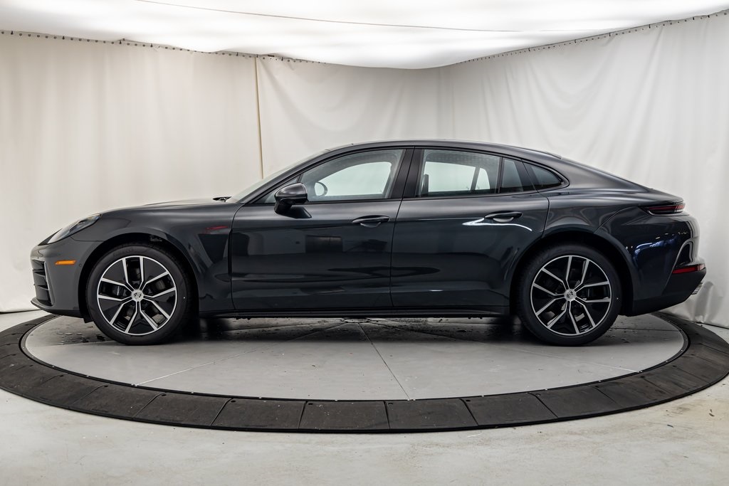 2024 Porsche Panamera 4 photo 2