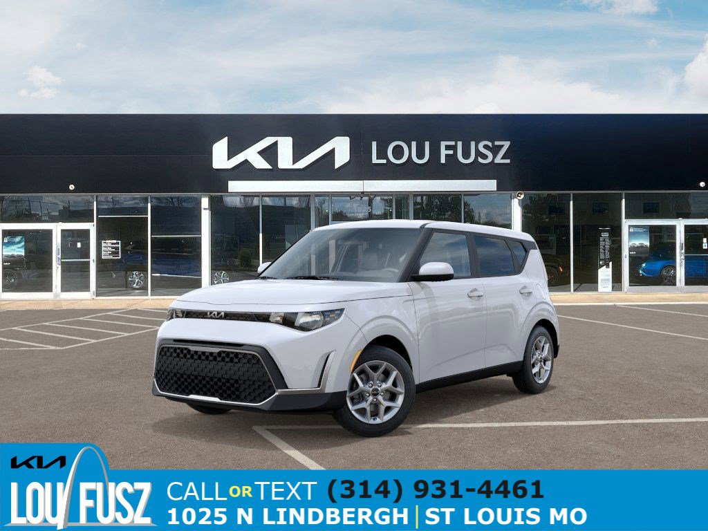 2025 Kia Soul LX's photo