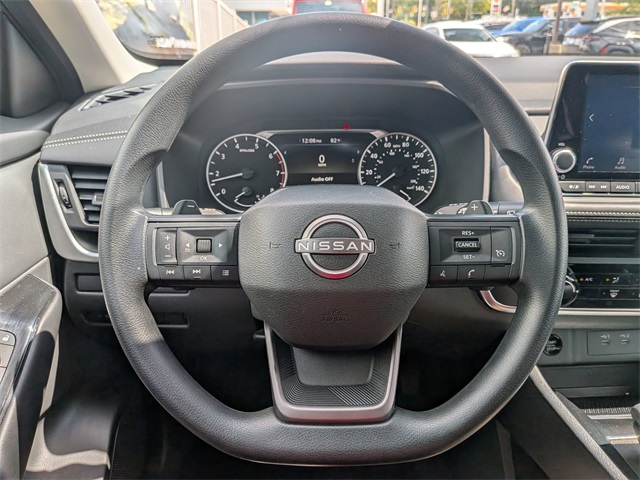 2025 Nissan Rogue S photo 12