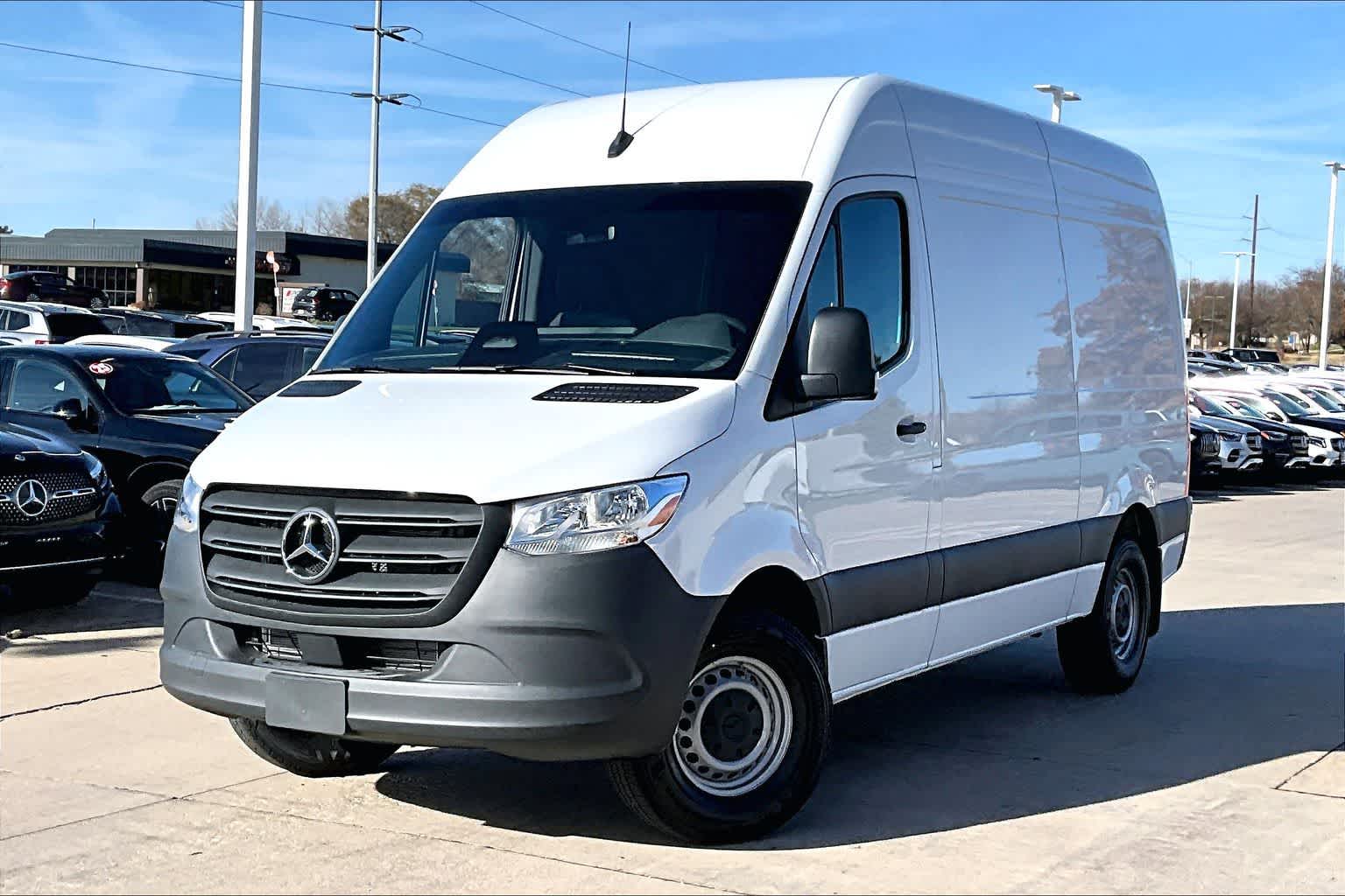 2026 Mercedes-Benz Sprinter Cargo Van Base's photo