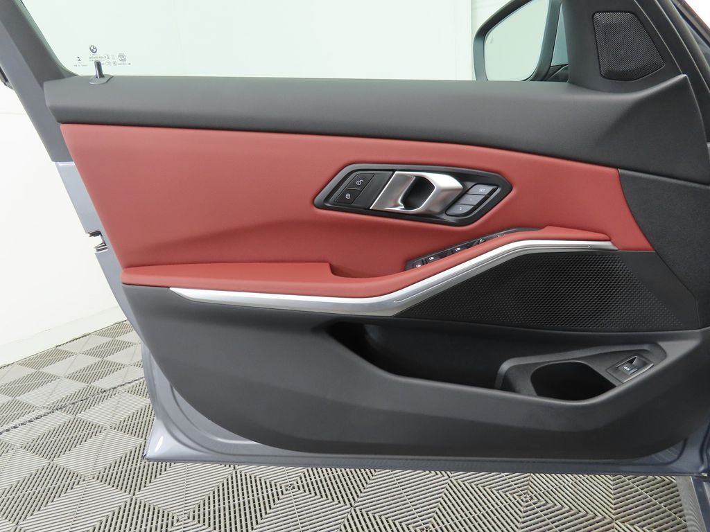 2025 Bmw 330i photo 24
