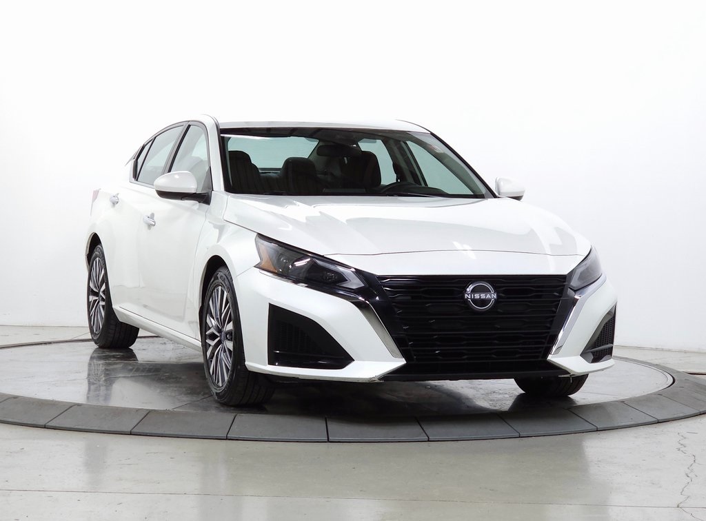 2023 Nissan Altima SV