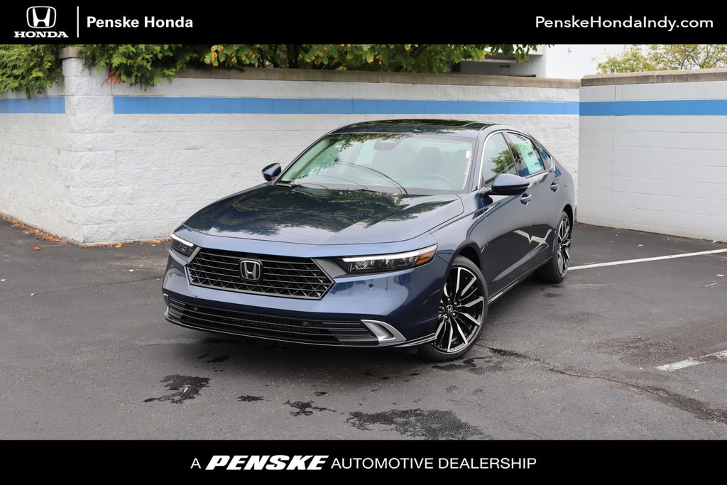 2025 Honda Accord Hybrid Touring's photo