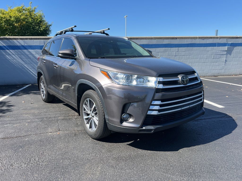 2018 Toyota Highlander XLE photo 6