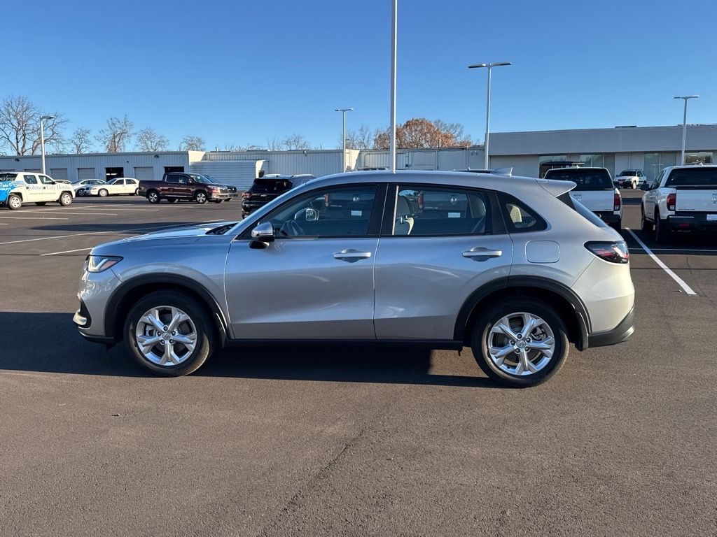 2025 Honda HR-V LX photo 2