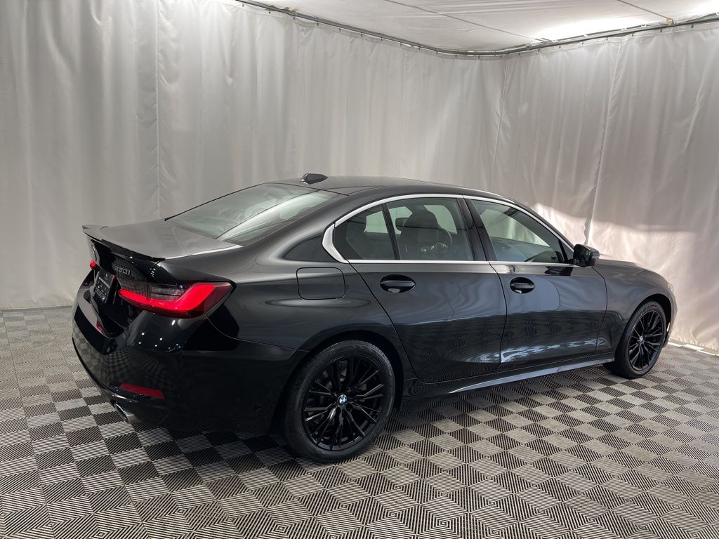 2024 Bmw 330i xDrive photo 3