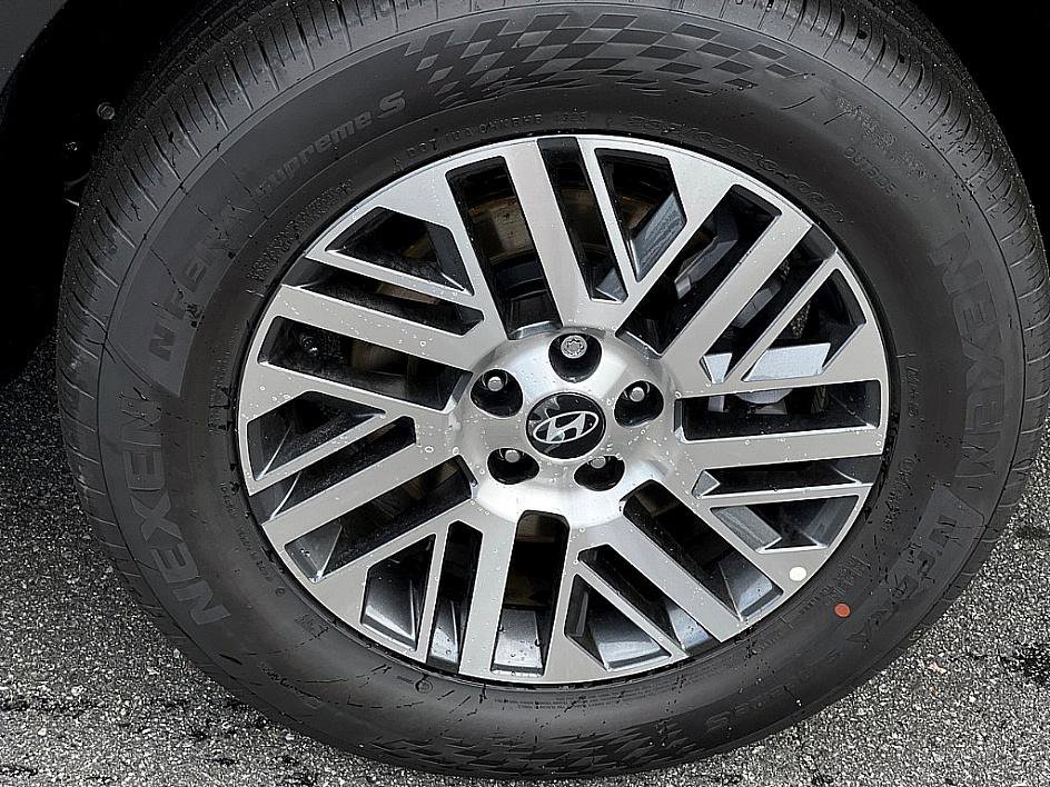 2026 Hyundai Palisade SEL photo 5