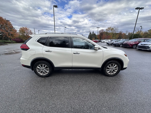 Used 2017 Nissan Rogue SV with VIN JN8AT2MV5HW272490 for sale in Mechanicville, NY