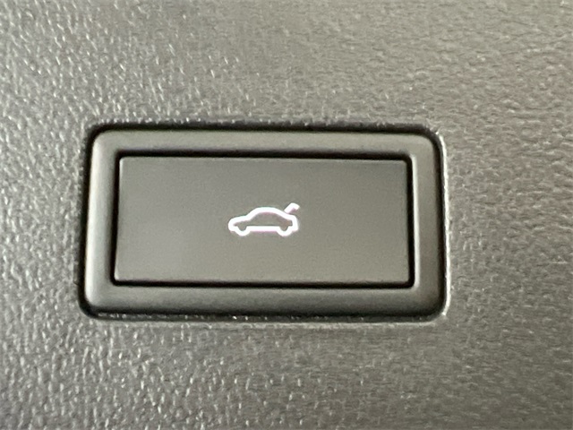 2026 Volkswagen Atlas SE photo 4