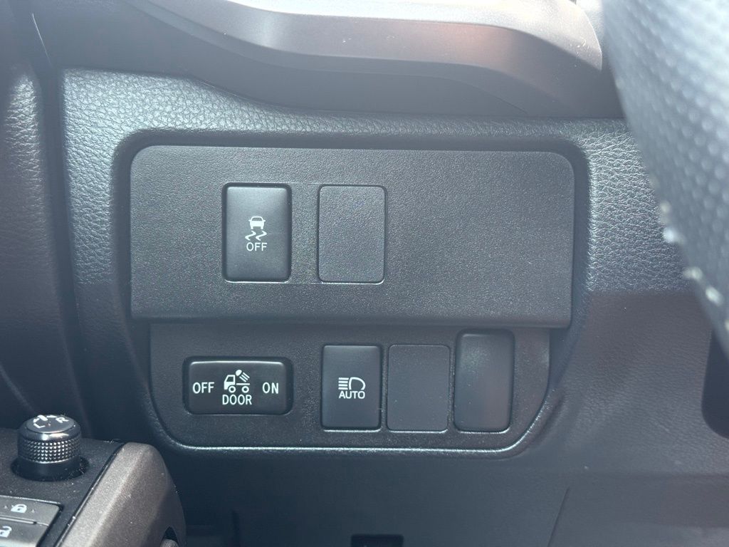 2023 Toyota Tacoma 4x4 TRD Off-Road photo 27