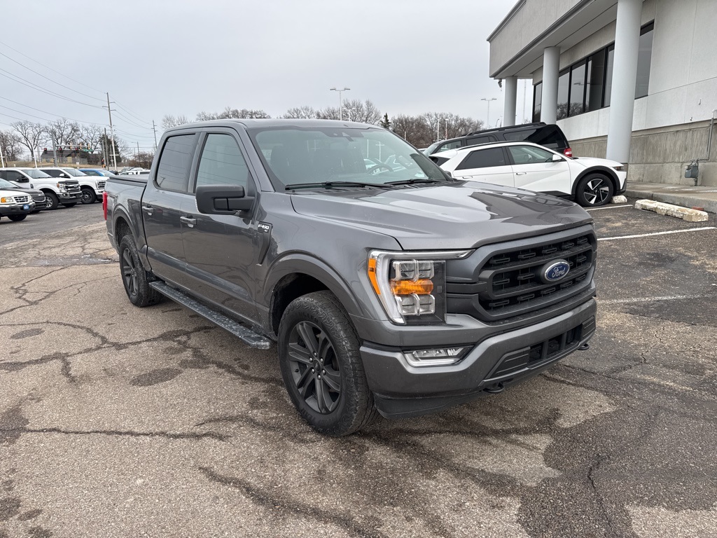 2023 Ford F-150 XLT's photo