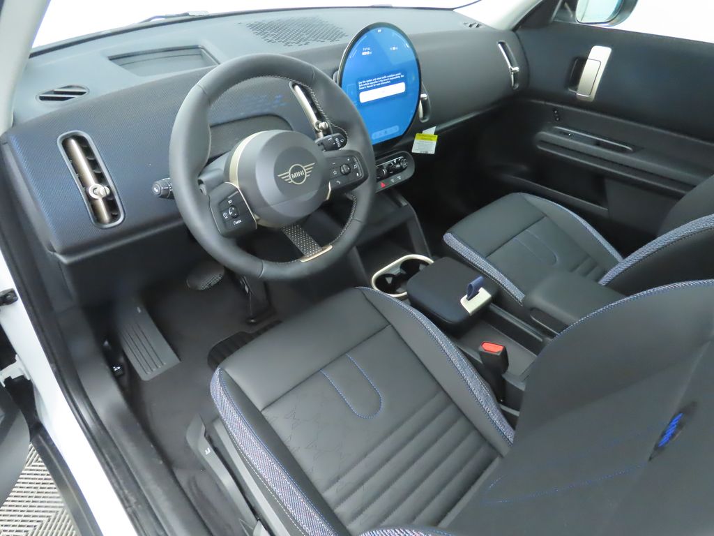 2025 Mini Countryman ALL4 Signature photo 7