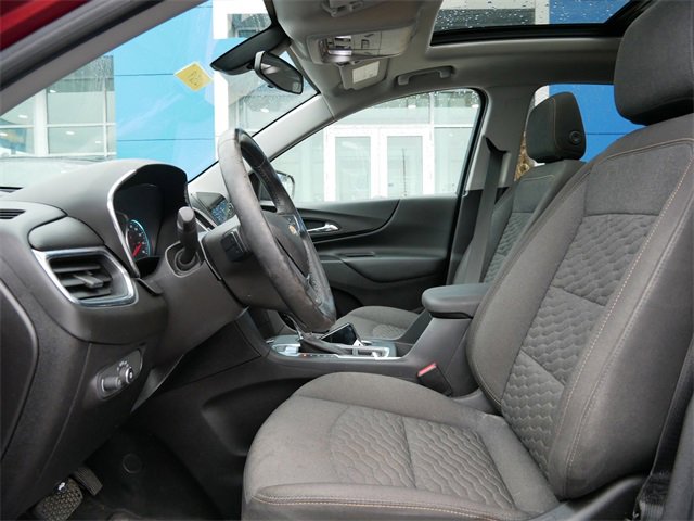 Used 2018 Chevrolet Equinox LT with VIN 2GNAXSEV2J6153317 for sale in Roseville, Minnesota
