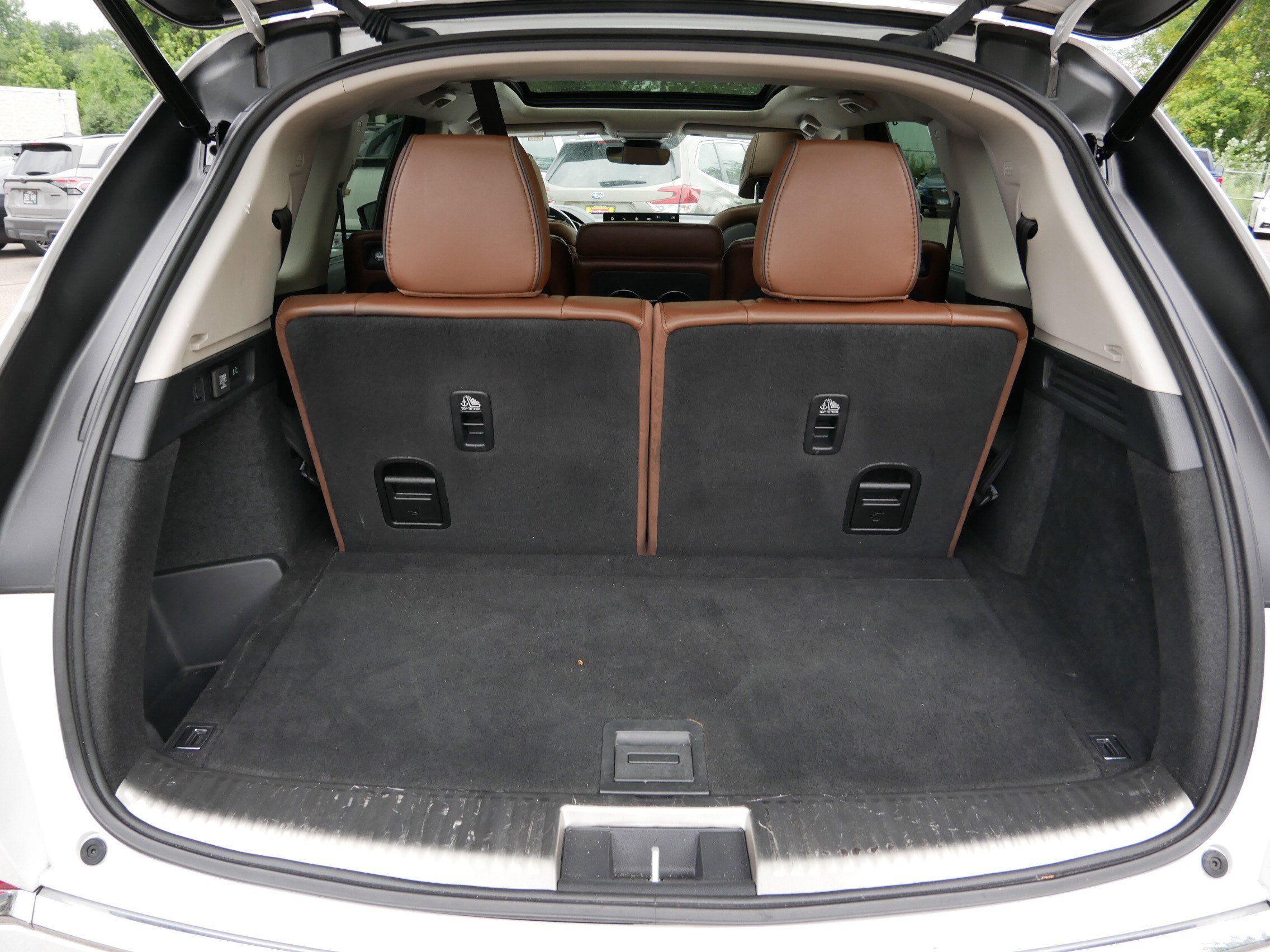 2023 Acura MDX SH-AWD Advance photo 16