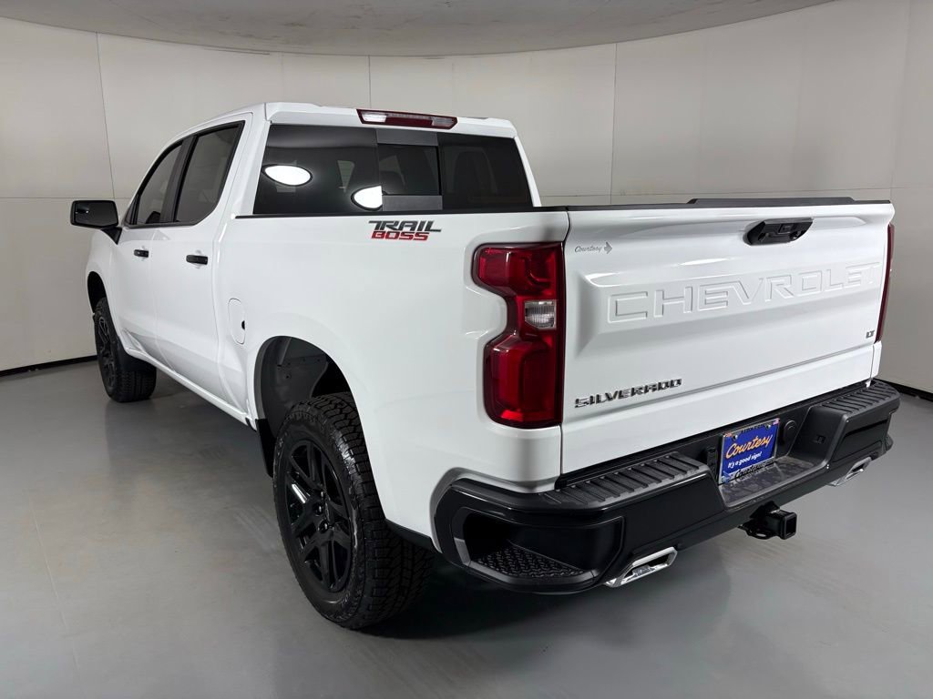 2026 Chevrolet Silverado 1500 LT Trail Boss photo 2