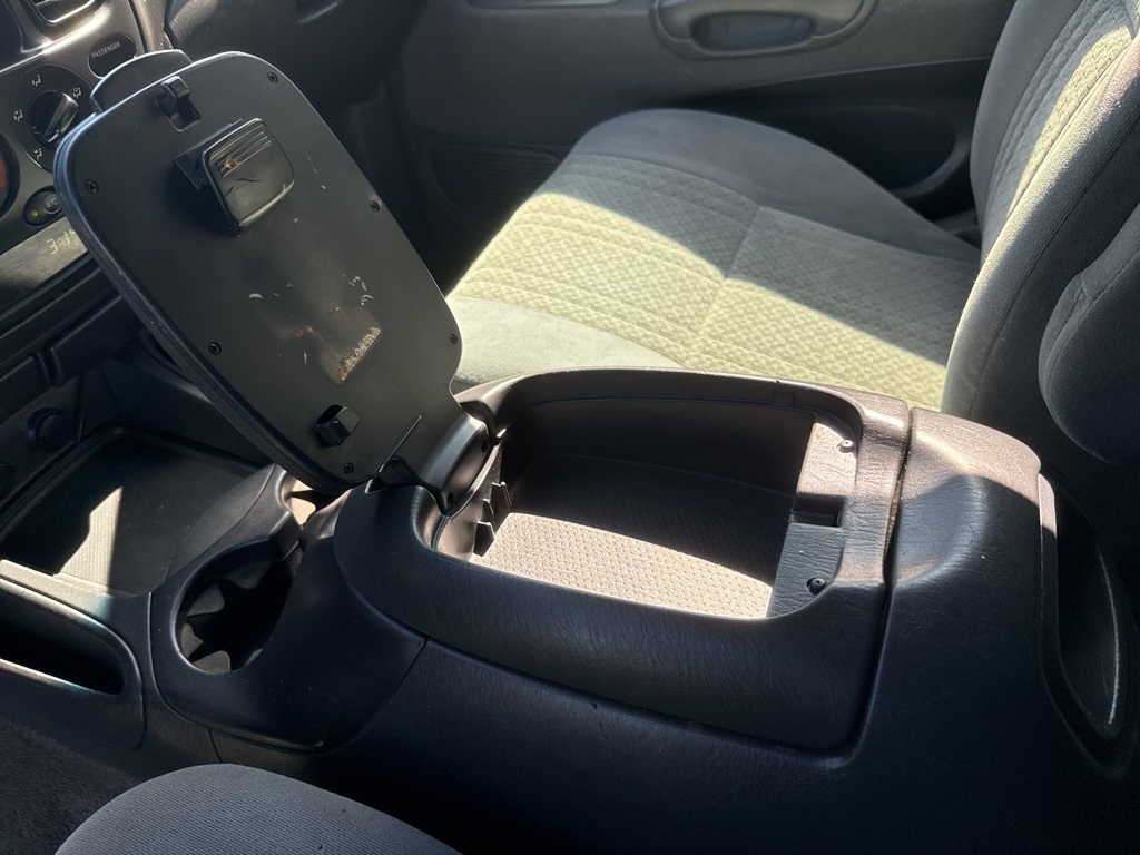 2004 Toyota Tundra SR5 photo 35