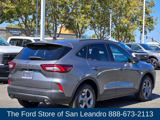 2025 Ford Escape ST-Line photo 9