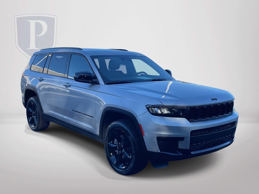 2025 Jeep Grand Cherokee L Altitude's photo