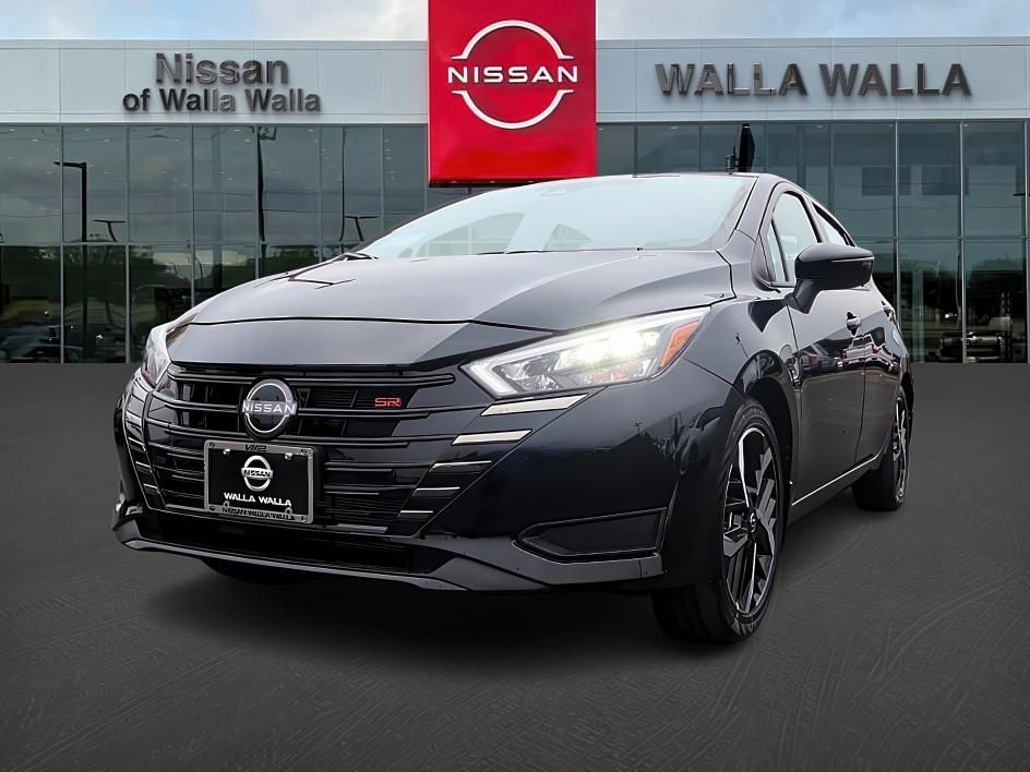 2025 Nissan Versa SR photo 3
