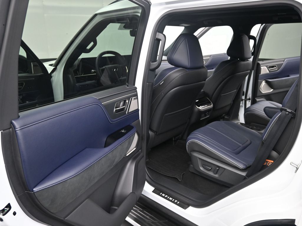 2026 Infiniti QX80 Sensory photo 10