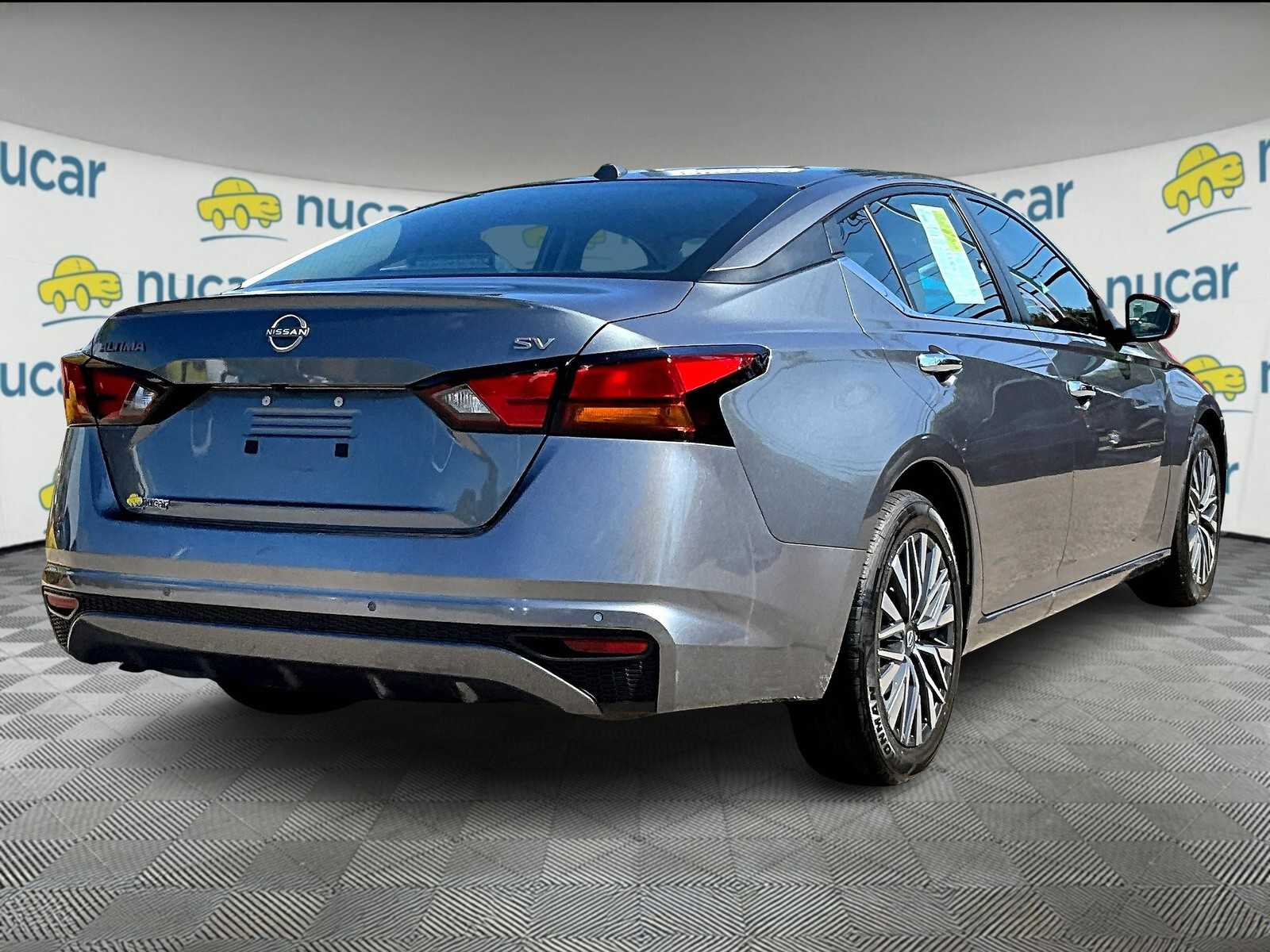 2023 Nissan Altima 2.5 SV photo 6