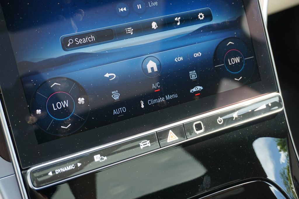 2025 Mercedes Benz C 300 4MATIC photo 34