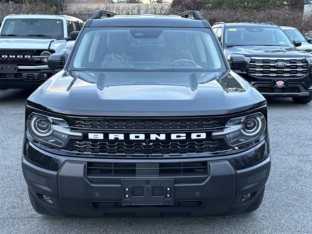 2025 Ford Bronco Sport Outer Banks photo 2