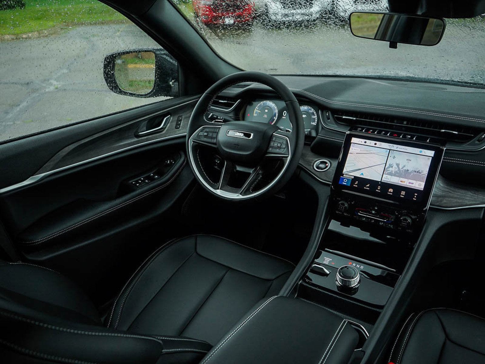 2025 Jeep Grand Cherokee Limited photo 15