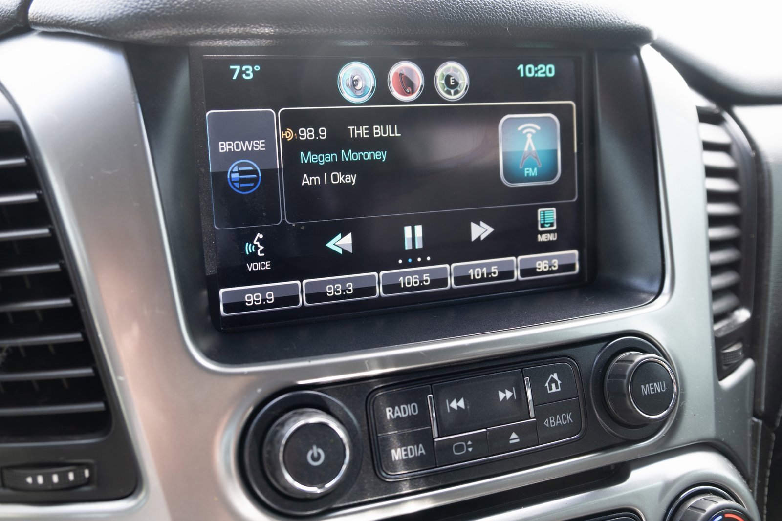 2015 Chevrolet Tahoe LT photo 3