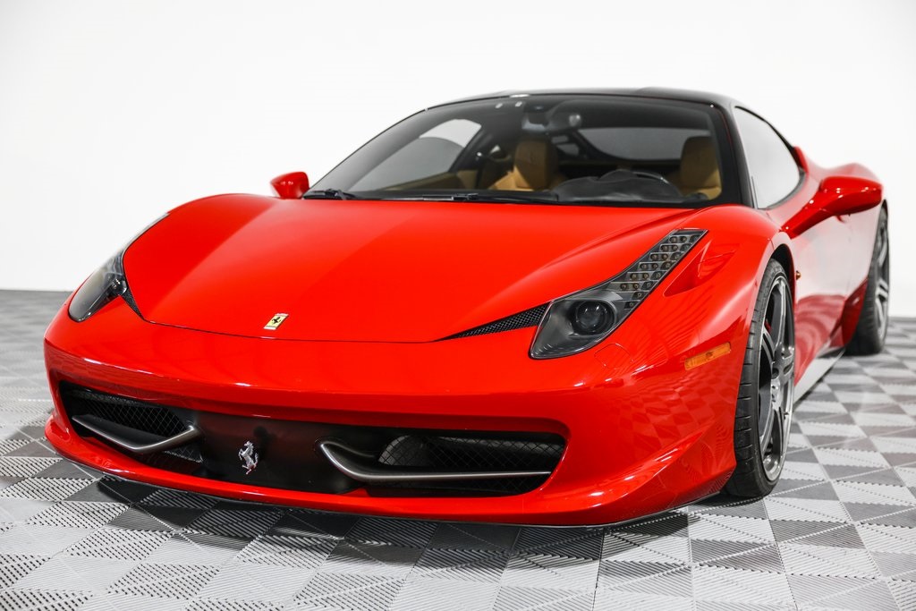 2010 Ferrari 458 Italia Base photo 9