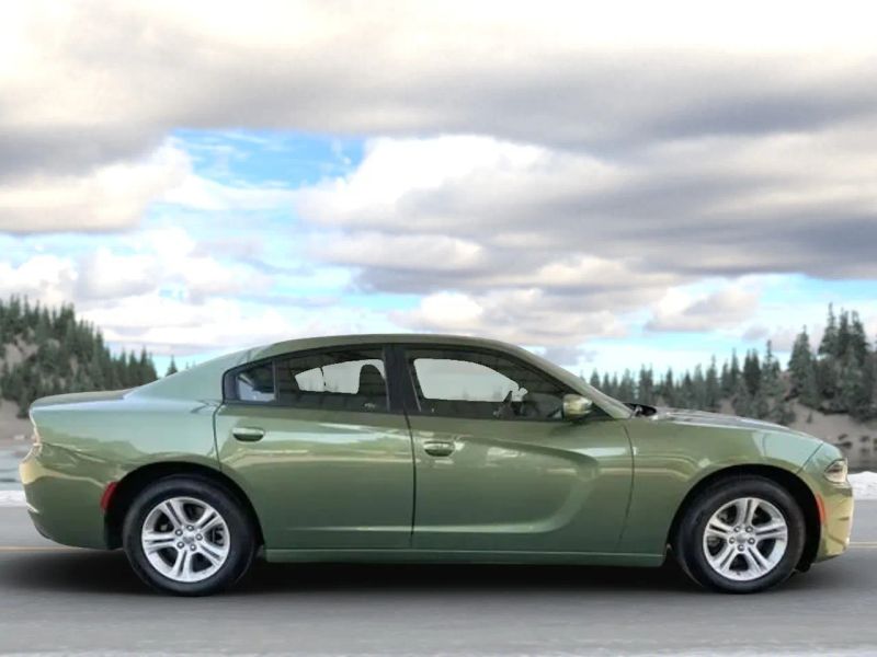 2022 Dodge Charger SXT photo 9