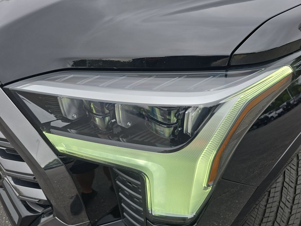 2023 Toyota Tundra Platinum CrewMax photo 30