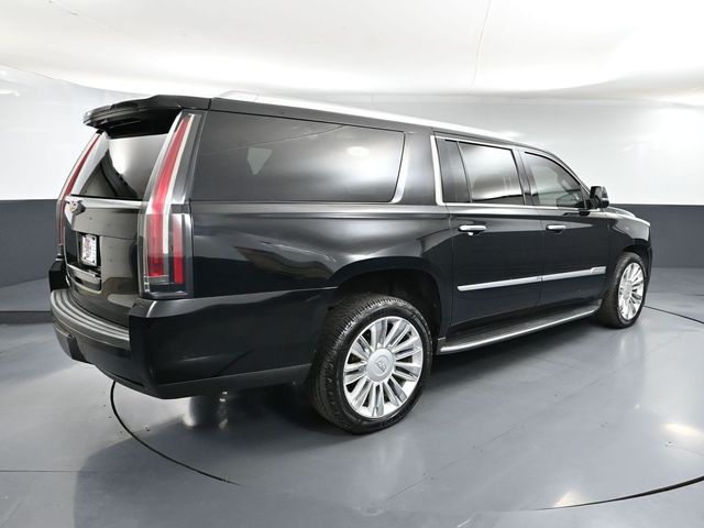 2018 Cadillac Escalade ESV Luxury photo 3