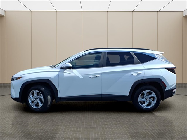 2022 Hyundai Tucson SEL photo 2